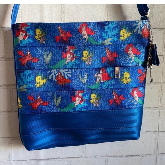 ‼️‼️‼️SCAMMER ALERT‼️‼️‼️Harvey’s bag Disney little mermaid - Picture 2 of 2